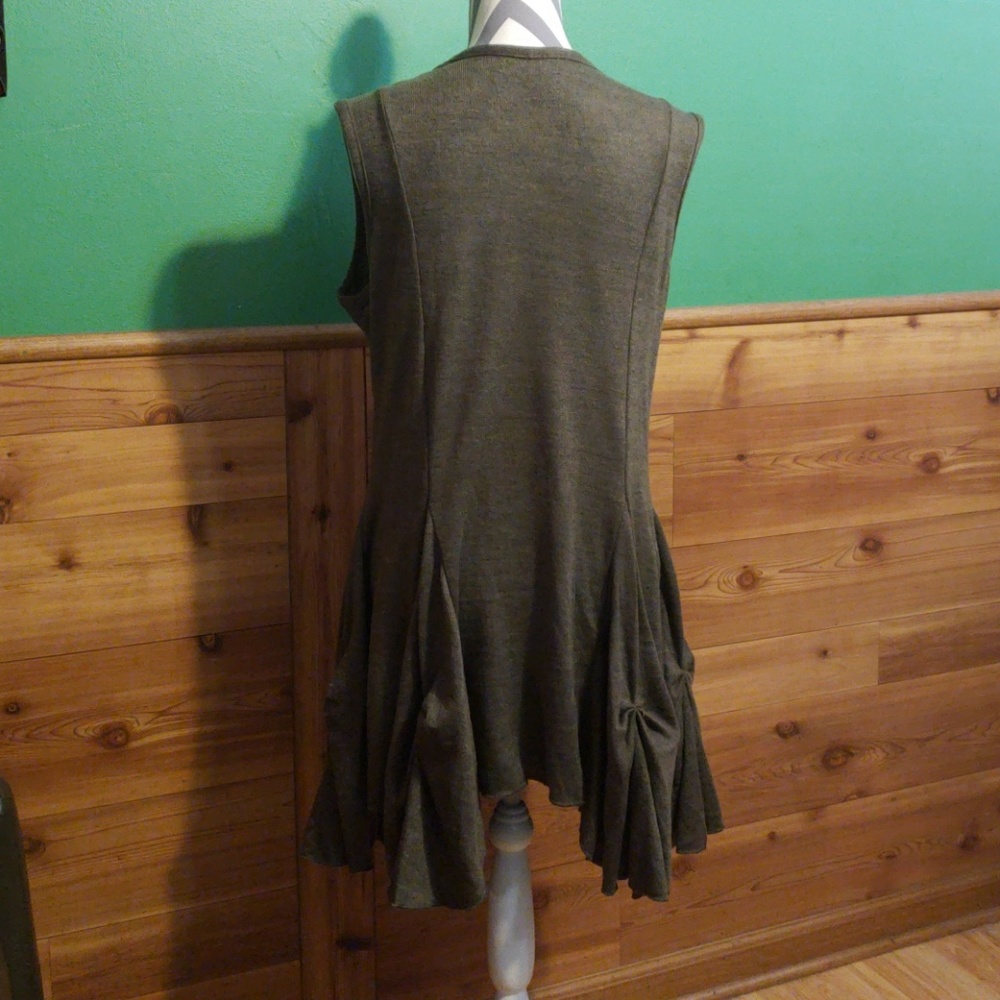 Papillon Dress - Picture 4 of 5